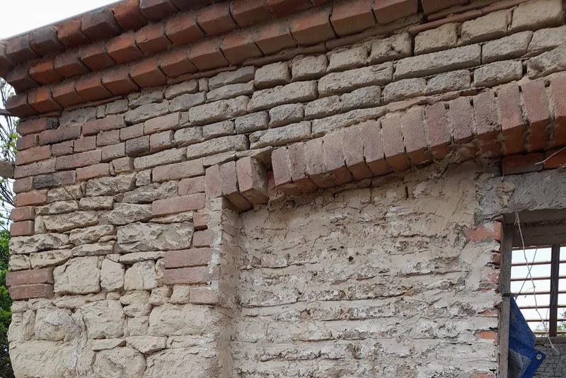 Obnova kamenného a cihelného zdiva při rekonstrukci